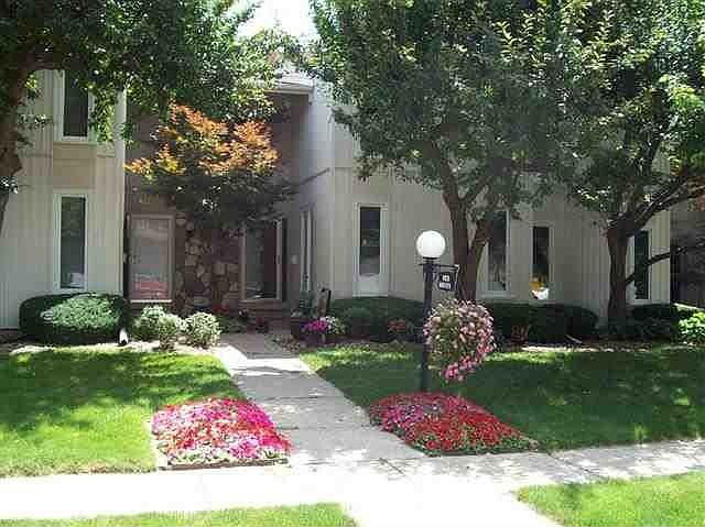 1st image of 4555 Bunker Hill Dr