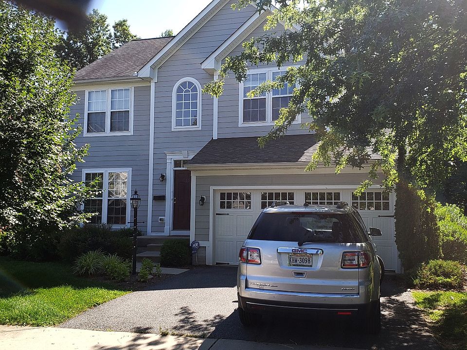 618 Rainier Rd in Cherry Hill