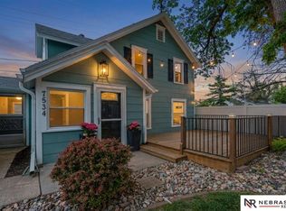 7534 Oakwood St, Ralston, NE 68127