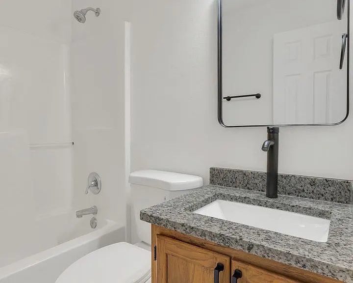 7202-7222 Melrose Pl #7204 — Photo 71