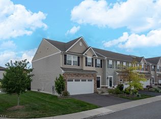 16 Cypress Ln, Sparta, NJ 07871