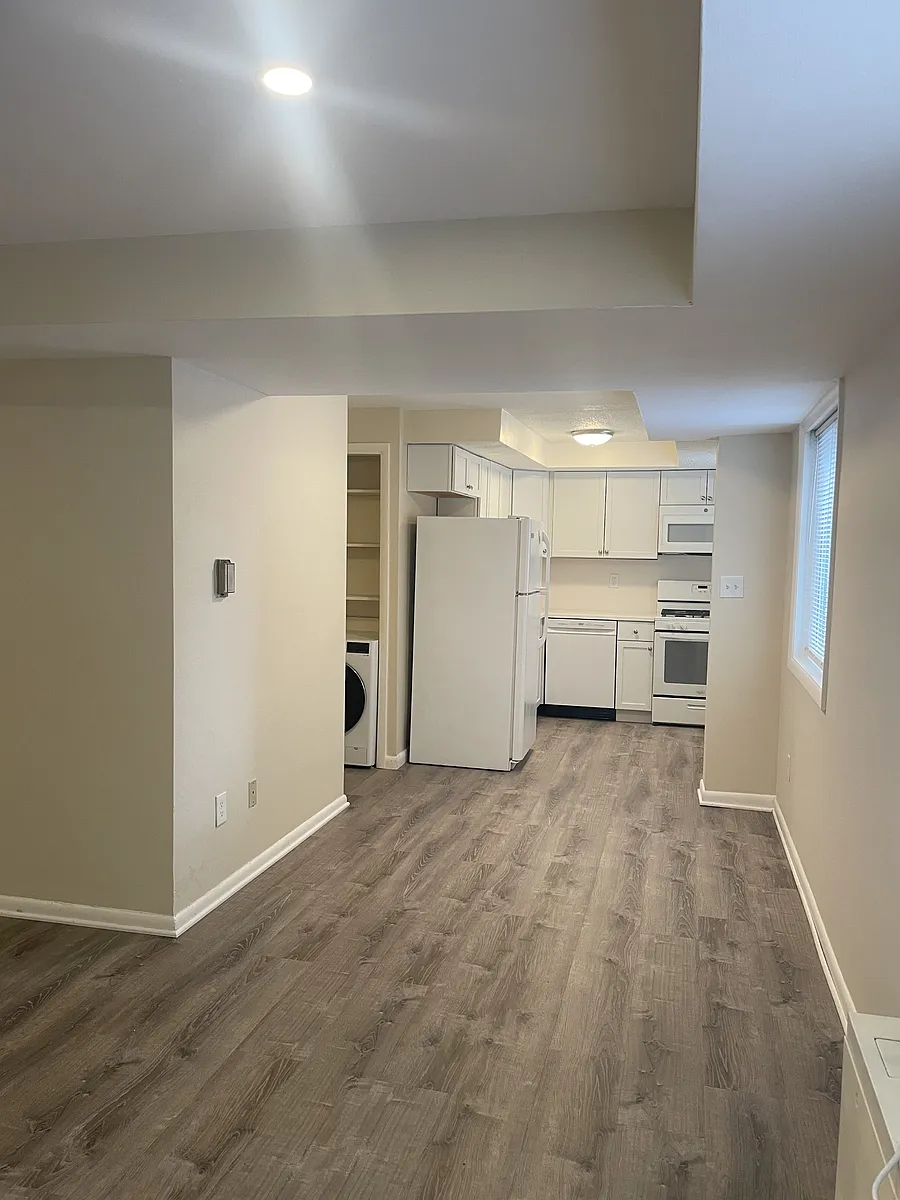 Building Photo - 4316 N Carlin Springs Rd #21