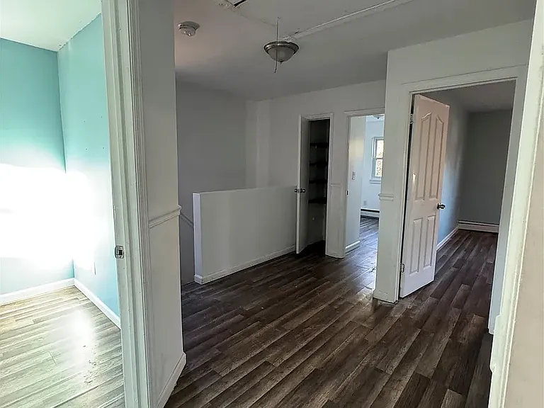 66 Van Buren St — Photo 15
