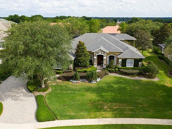 4th image of 9530 Kingsbury Ct