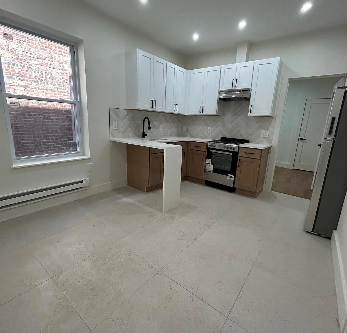 2 bed, $2,150 — Photo 2