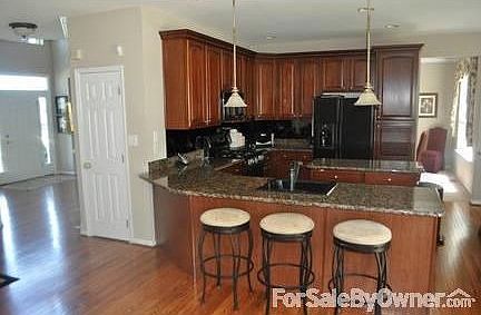 2nd image of 12 Edgewater Dr
