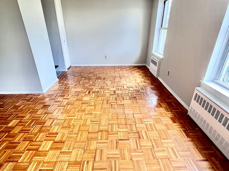 4430 Douglaston Pkwy #6H — Photo 12