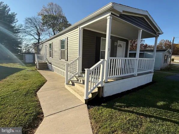 3 Locust Ln, Airville, PA 17302