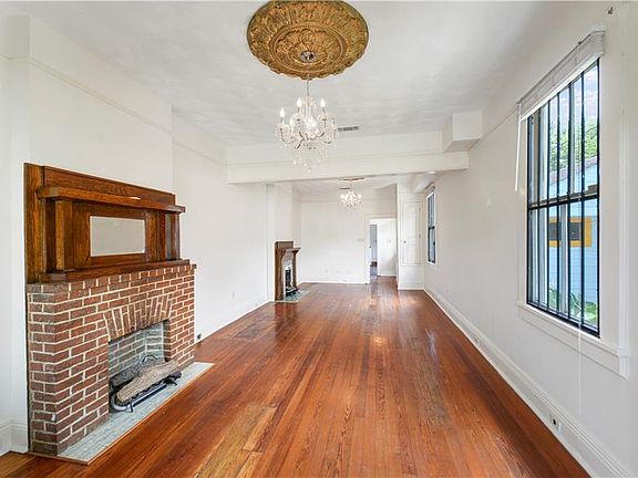 4th image of 1021-23 Poland Ave