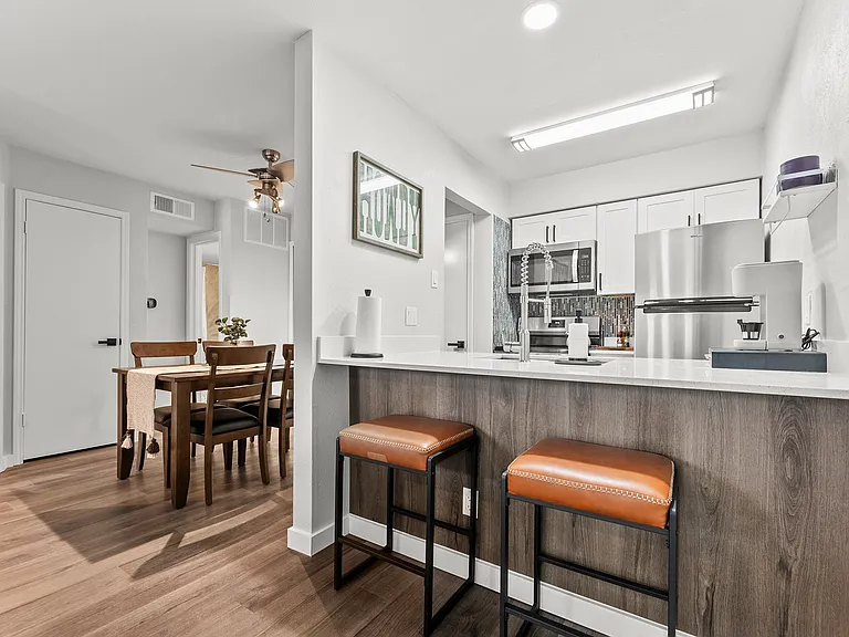 7621 McCallum Blvd #205 — Photo 12