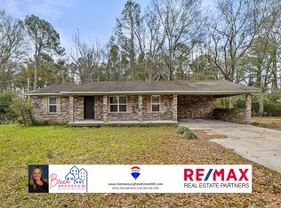 106 Kennedy Dr, Mount Olive, MS 39119