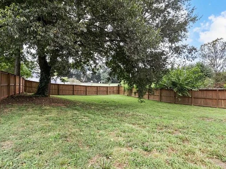 2424 Calico Ct — Photo 29
