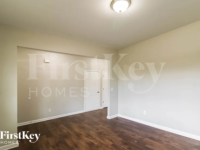 5519 Luther Ct — Photo 8