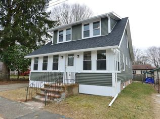 25 Robert St, Dartmouth, MA 02747