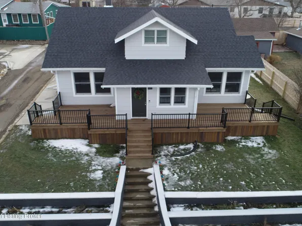 341 2nd St SE, Beach, ND 58621