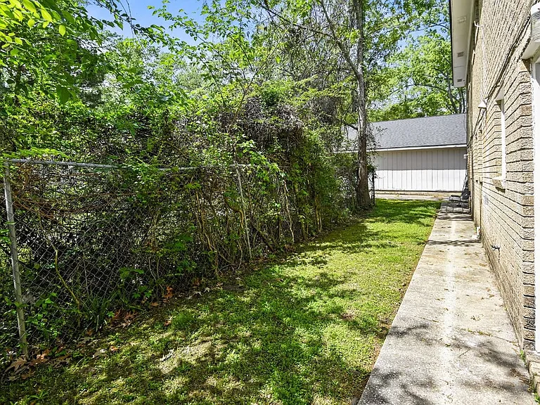 2107 Rondo St #104 — Photo 26