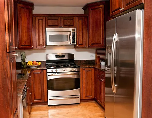 Sold by Brooklyn Bridge | media 3