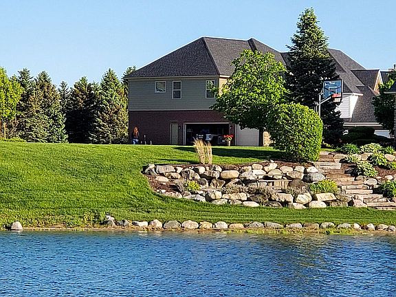 5th image of 600 Eastlake Trl