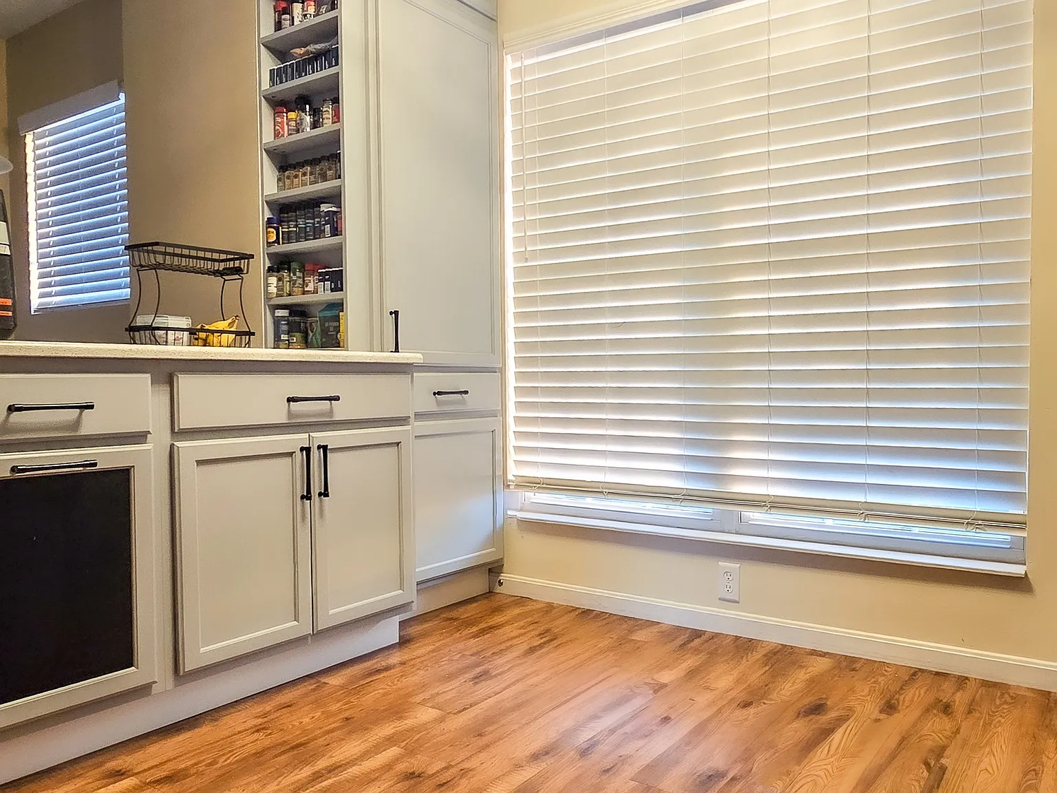 4 bed, 1550 sqft, $2,425 — Photo 3