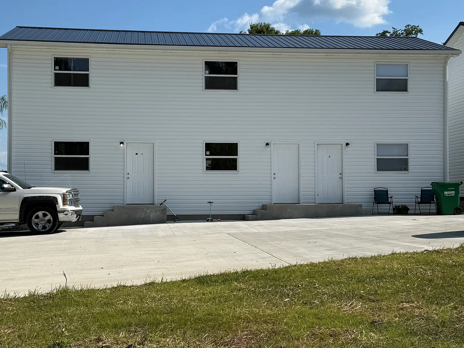 2 bed, 750 sqft, $1,000 — Photo 1