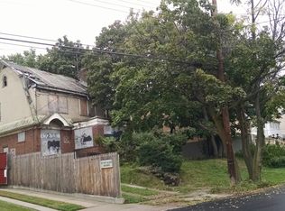 17235 Henley Rd, Jamaica, NY 11432