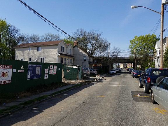 4th image of 66 Treadwell Ave