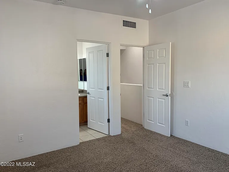 1741 E Hedrick Dr — Photo 30