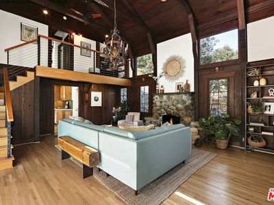 21034 Hillside Dr, Topanga, CA, 90290