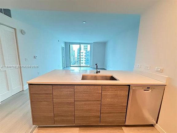 3rd image of 1100 S Miami Ave #2303