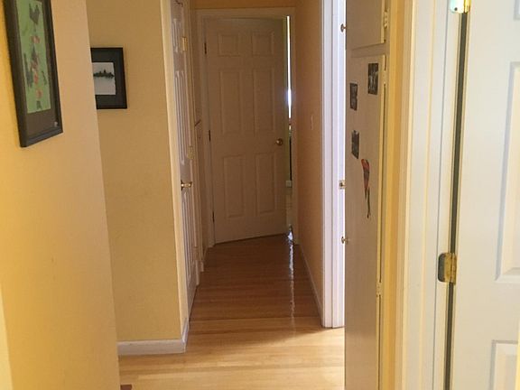 4th image of 3088 Barkley Ave