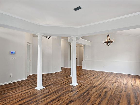 5th image of 13424 Foxhaven Dr N