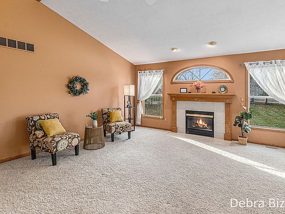 4th image of 1901 Cherry Run Dr NW