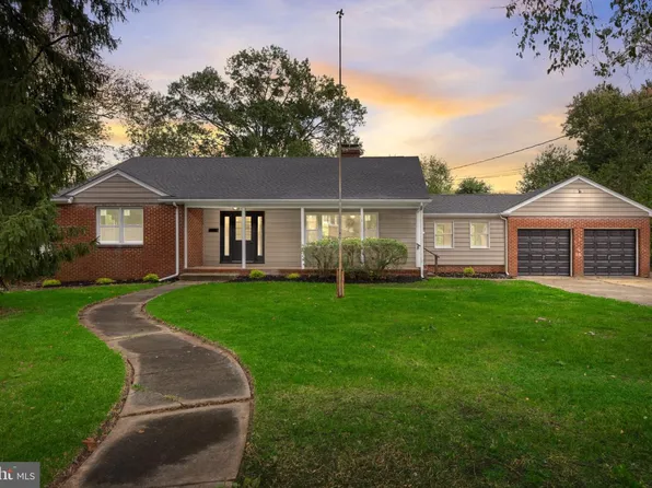 444 E Barber Ave, Woodbury, NJ 08096