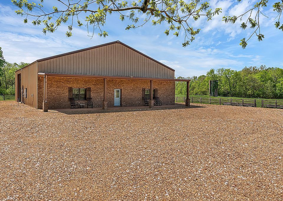 Great front porch setting