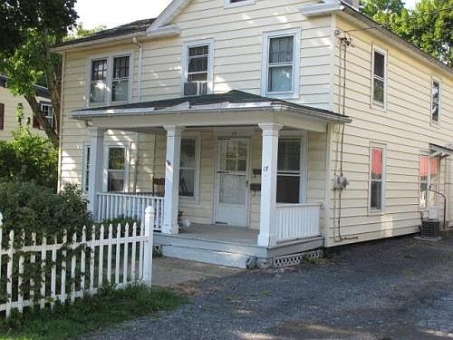 1st image of 17 Albertson St #1