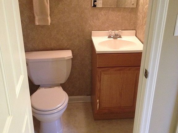 1/2 Bath