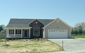 1st image of 1563 Parkway Dr