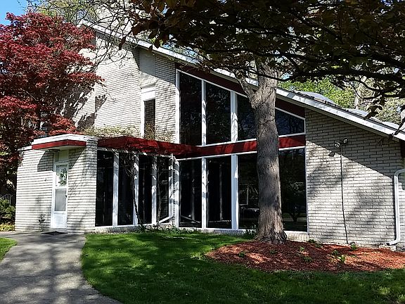 2nd image of 2901 Lola Ct