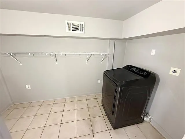 1323 Monroe St — Photo 11