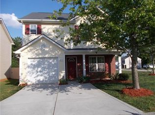 802 Fescue Ct, Charlotte, NC 28216