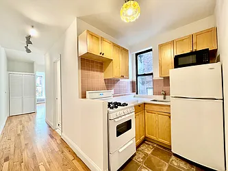 299 East Eighth Street, #15