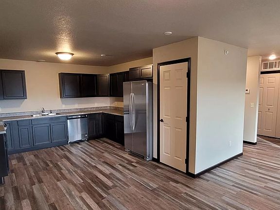 5th image of 711 Mickelson Dr #10724107