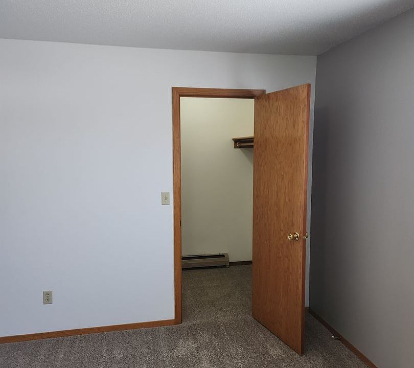 Pebble Creek Apartments 5405 5405 W 56th St Sioux Falls, SD Zillow Apartments for Rent