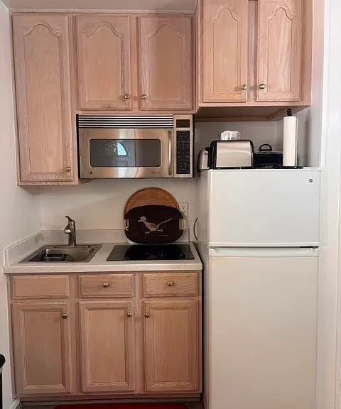7101 Scarborough Peak Dr — Photo 2