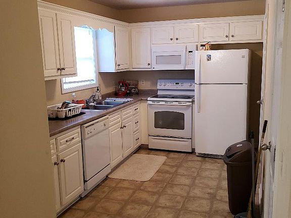 4th image of 105 Lindsay Ct #A