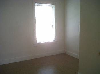 4th image of 97 Sylvian St #1