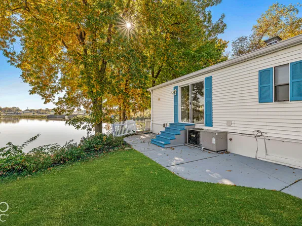 34 Blue Water Dr, Cicero, IN 46034