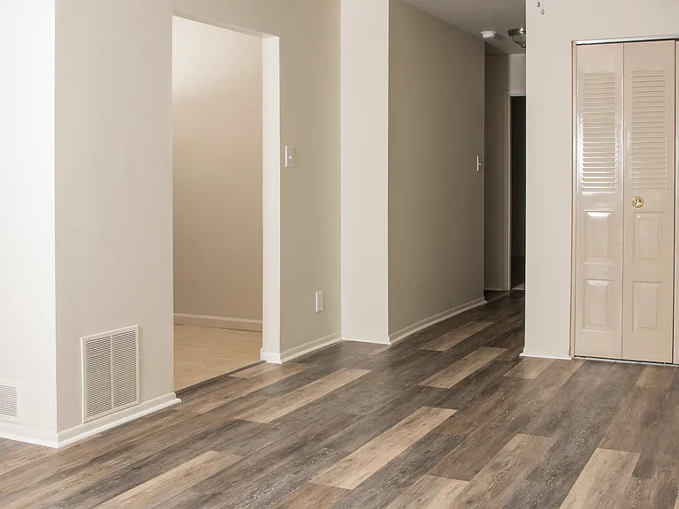 Orchard Hills Apartments — Photo 29