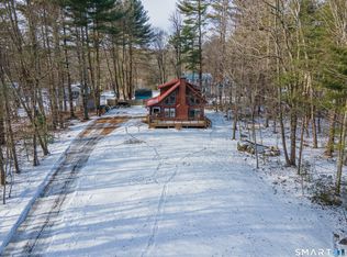 33 Playground Drive, Woodstock, CT 06281