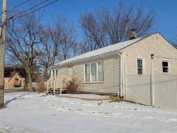 2nd image of 14701 E Riverside Dr